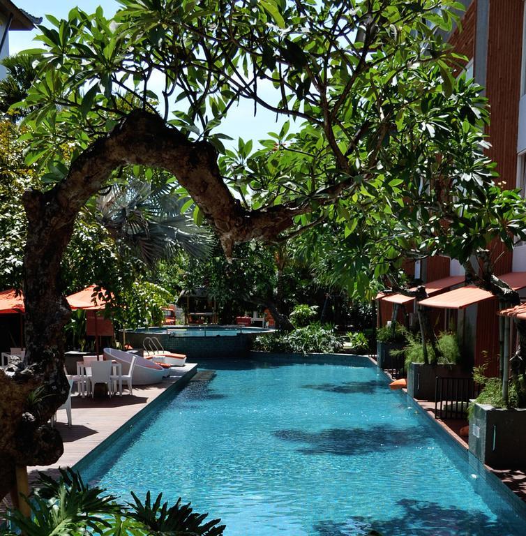 HARRIS Hotel&Residences Sunset Road Kuta Lombok Eksteriør billede